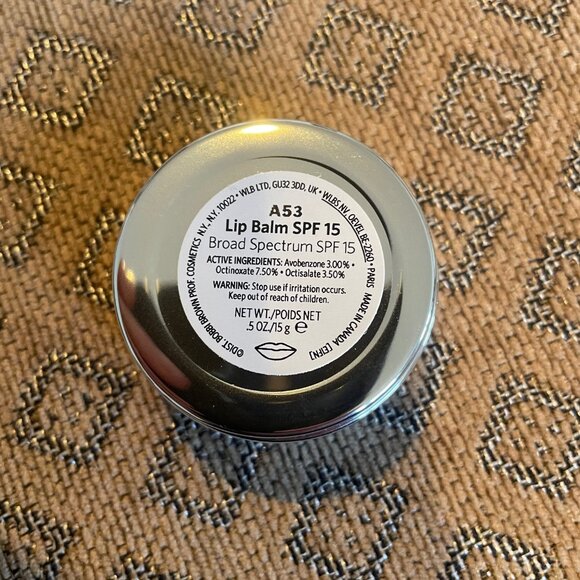 Bobbi Brown Hydrating SPF 15 Lip Balm, NWT, discontinued and difficult to find - Picture 5 of 7
